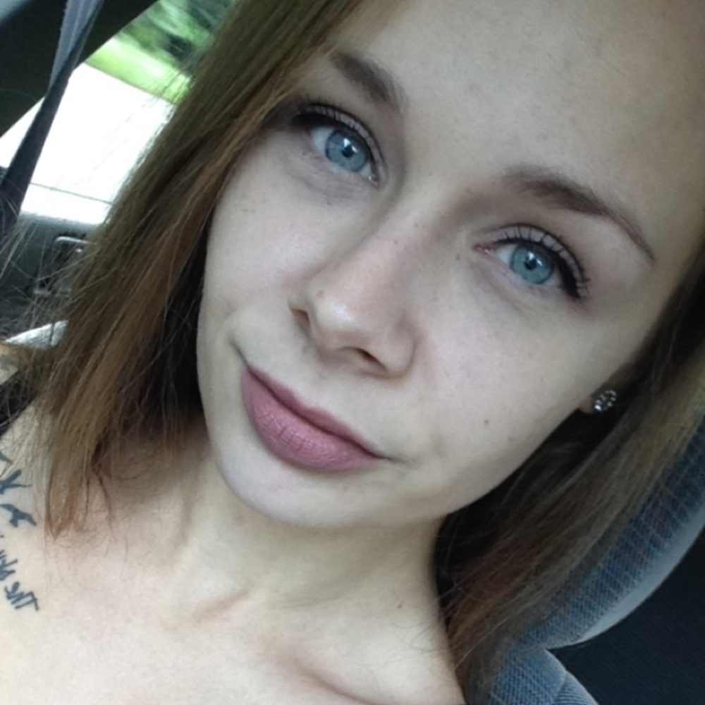 Meet your Posher, Leyha